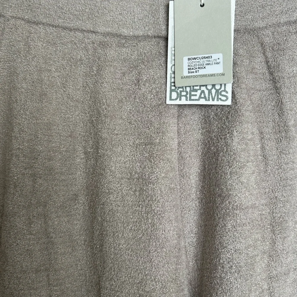 NWT Barefoot Dreams CozyChic Ultra Lite Ankle Pant Beach Rock size Small Tall